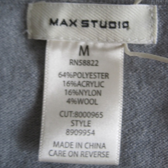 New Max Studio Gray Knit Dress Size Medium - Picture 7 of 7